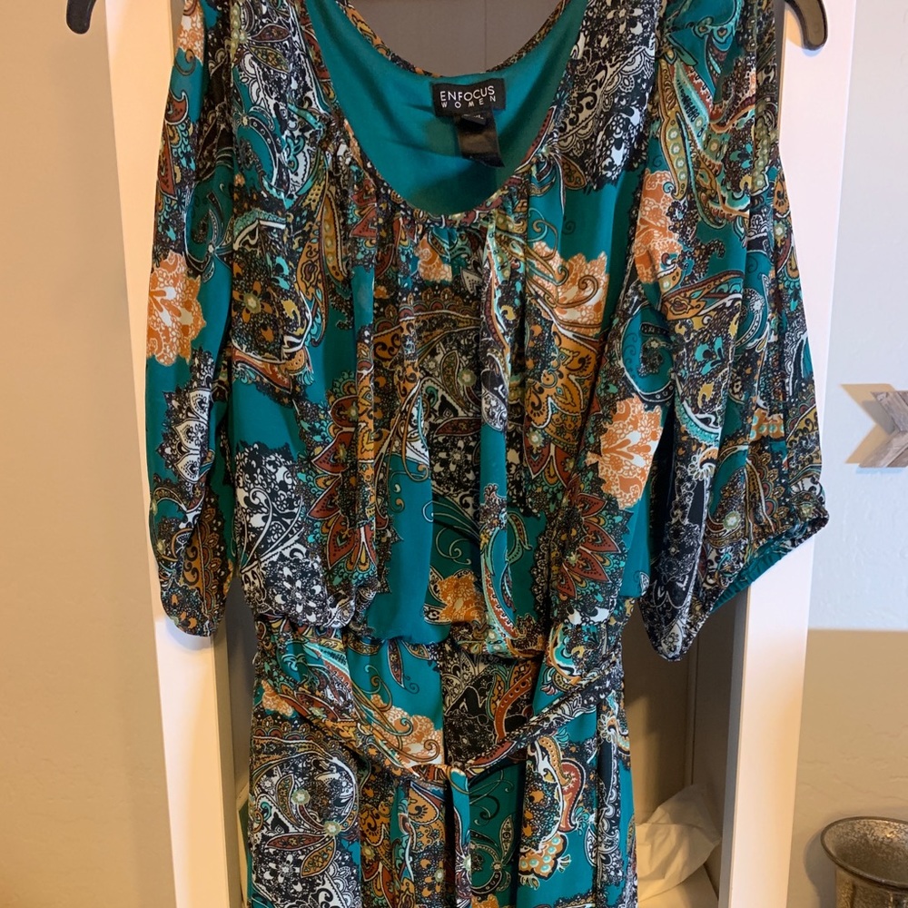 Enfocus dress that has tie wrap around 20W
